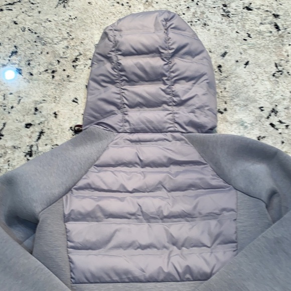 Columbia Woman’s Lightweight jacket size XS - Picture 7 of 9